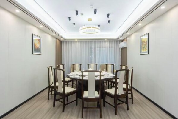 Restaurant - Huali Hotel (Kunshan Golden Eagle International Shopping Center) (Kunshan)