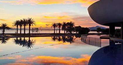 Island Skylight Resort