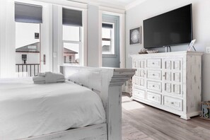 House (4 Bedrooms) - Sungazer Chateau by Avantstay Short Walk to the Beach + Pool Access (Miramar Beach)