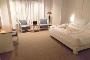 Room - Beverly Hotel Batam (Nagoya)