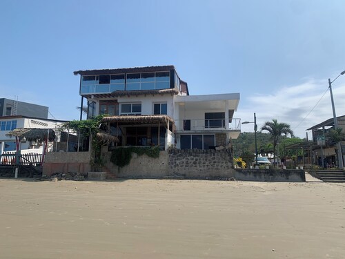 Beautiful Beachfront First Floor Apartment