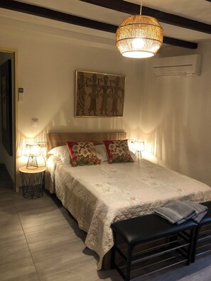 4 chambres, fer et planche à repasser, Wi-Fi, draps fournis