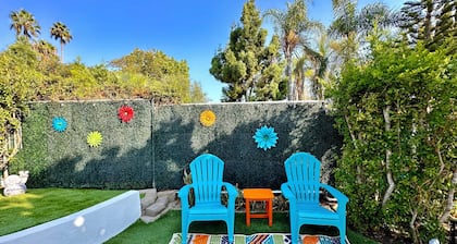 Casa Agave, Private Guest House, 2 bedrooms, 1 bath, 3 beds, game room and yard!