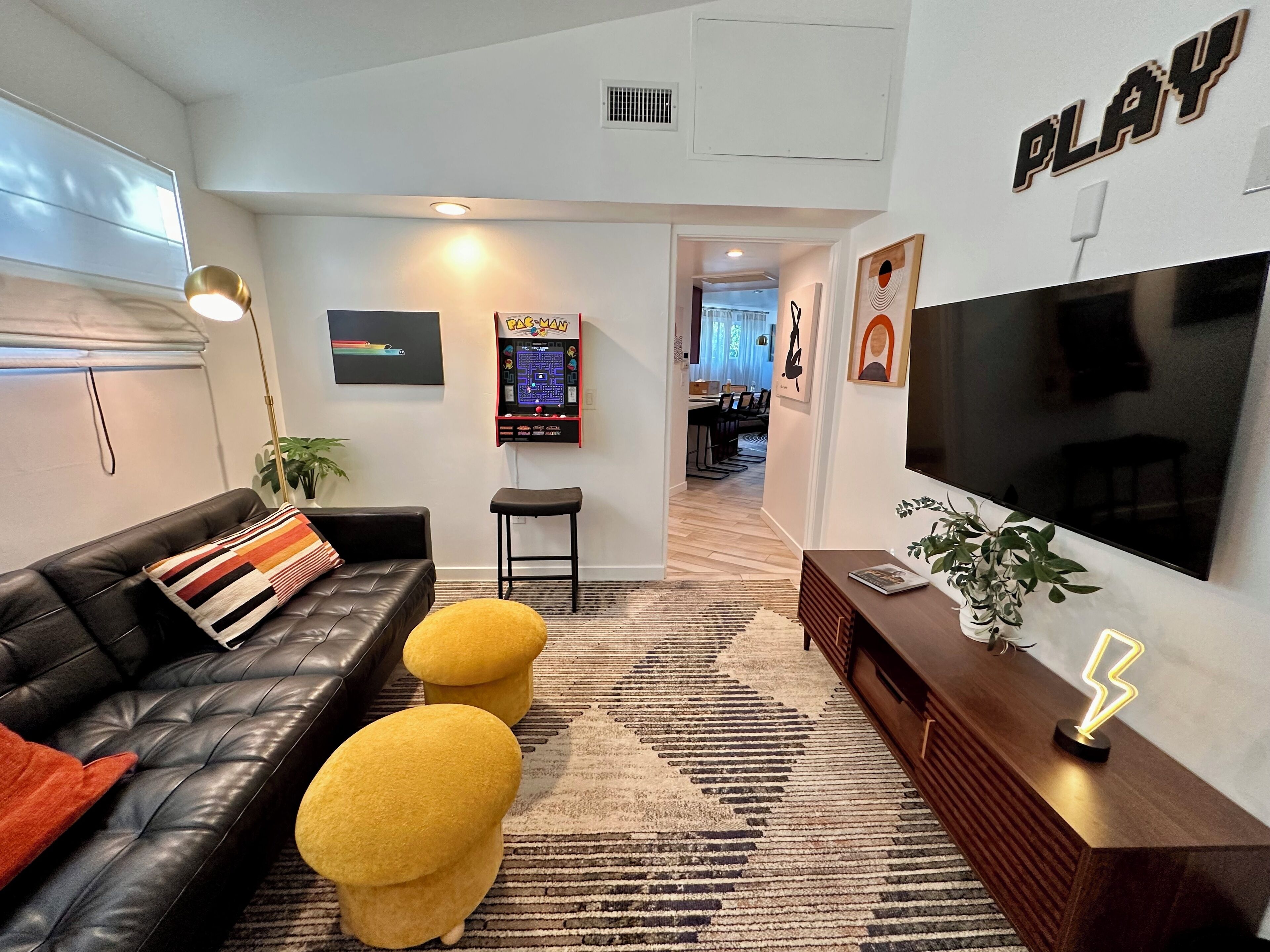 Casa Agave, Private Guest House, 2 Bedrooms, 1 Bath, 3 Beds, Game Room And Yard! - Carlsbad, CA