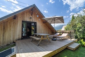 Outdoor dining - LES IRIS - JARRIER - Gîte (JARRIER)