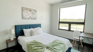 1 habitación, escritorio, wifi gratis y ropa de cama