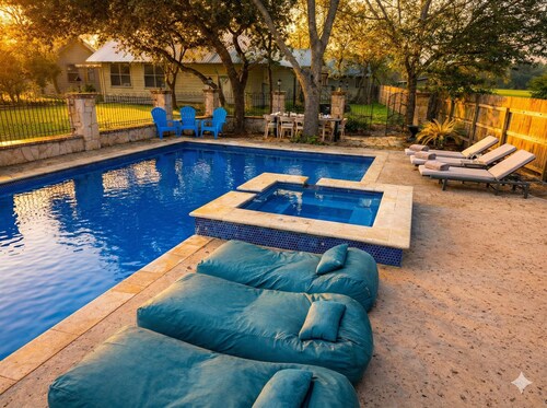 Private Riverfront Estate Sleeps 22 Pool Hot Tub for Families and Reunions