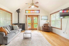 TV connectée, cheminée