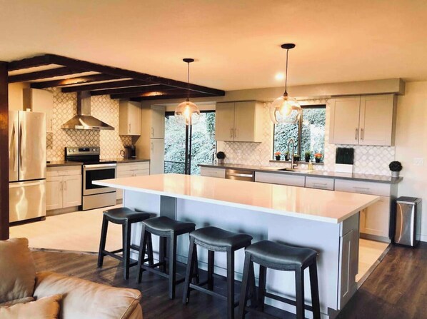 Microwave, oven, stovetop, dishwasher