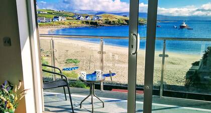 Idyllic Island Holiday Rental overlooking beautiful beach