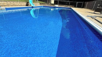 Utomhuspool