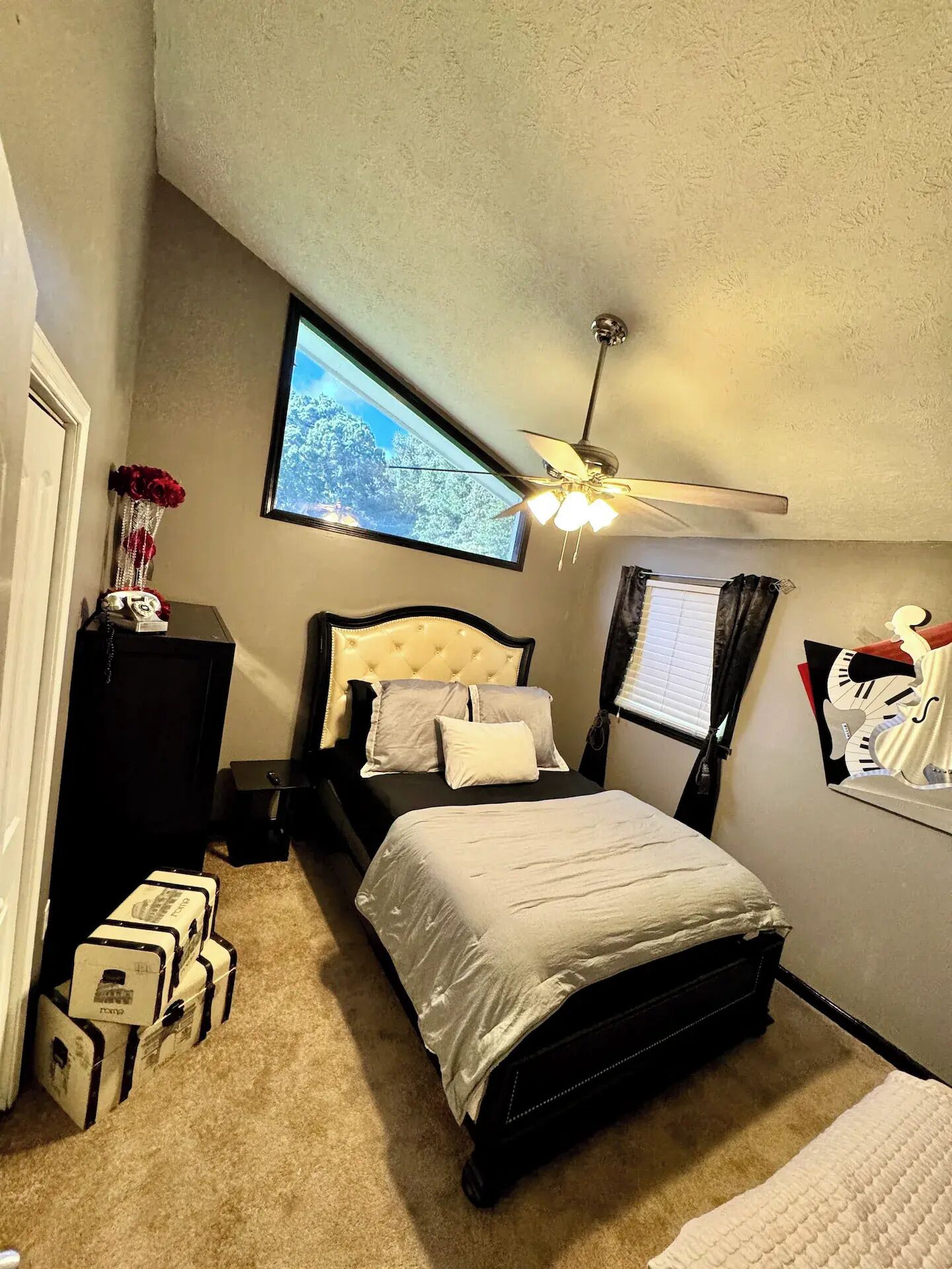 3 habitaciones, tabla de planchar con plancha y wifi gratis 