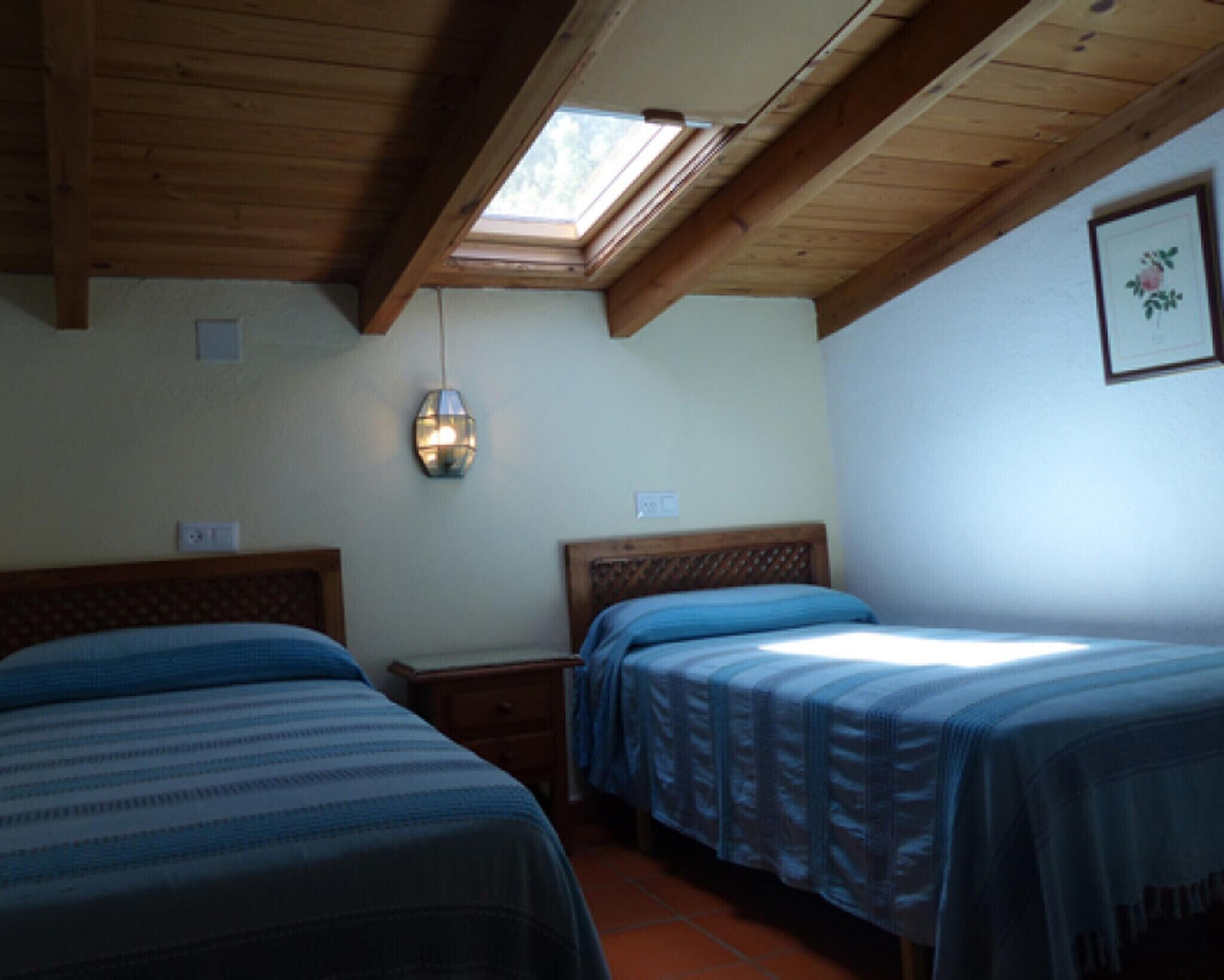 3 slaapkamers, een strijkplank/strijkijzer, beddengoed