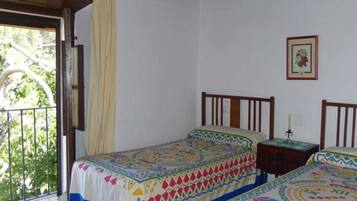 2 bedrooms, bed sheets