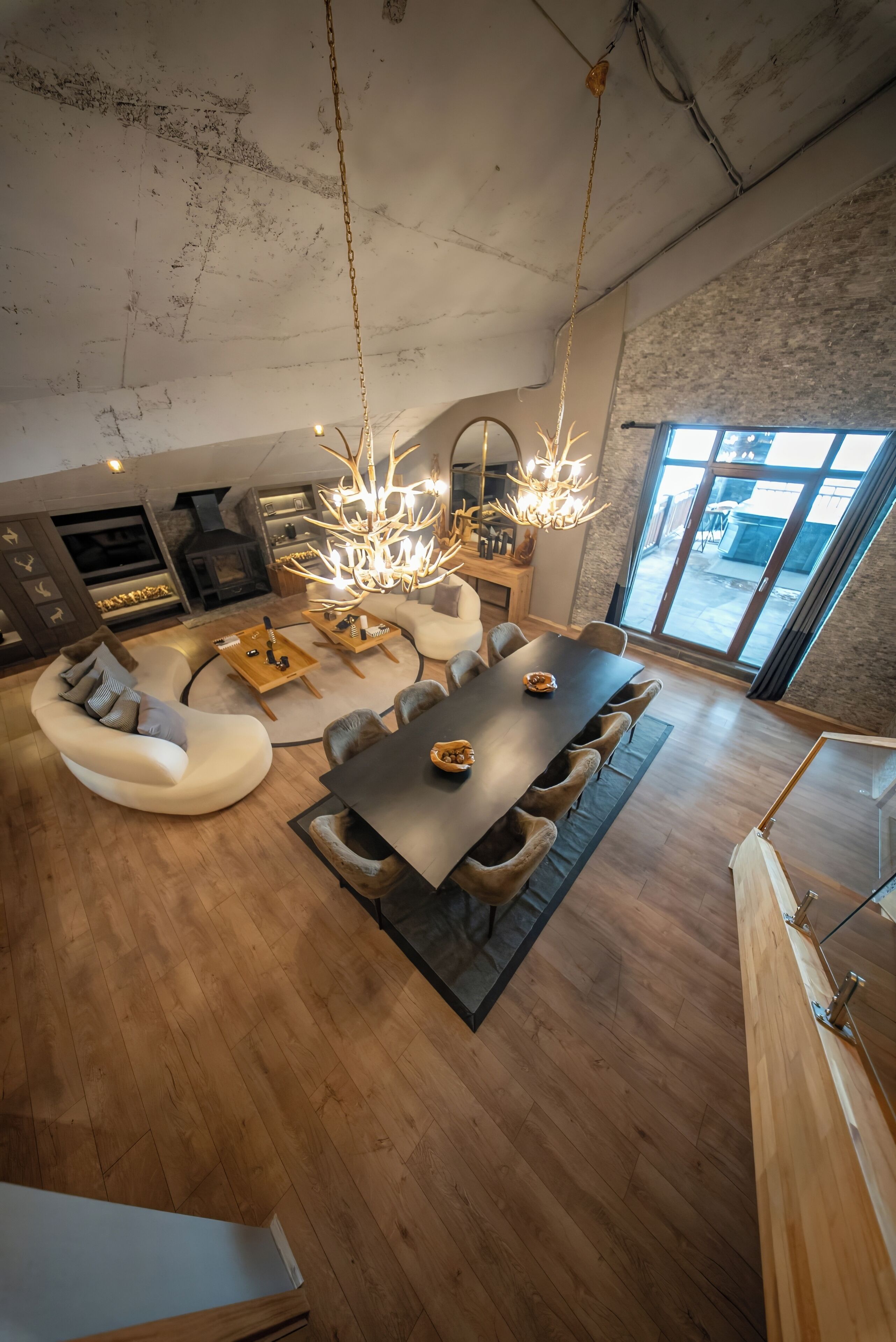 Dúplex Premium, balcón, vistas a la montaña | Ropa de cama de alta calidad, edredones de plumas, minibar