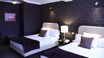 Family Double Room, 2 Double Beds | Soundproofing, free WiFi