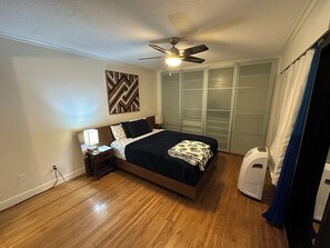 1 bedroom, iron/ironing board, travel cot, free WiFi