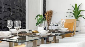 Dining - Amazing Home w/ Heated Pool 8 mins to the Beach! (Lighthouse Point)