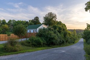 House - Dunkle Schoolhouse (McArthur)