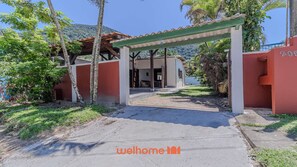 Exterior - Casa em São Sebastião a 30m de Toque-Toque (São Sebastião)