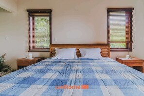 4 habitaciones, tabla de planchar con plancha y wifi 