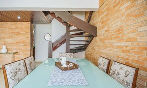 Dining - Casa em Bertioga com piscina e área de lazer (Bertioga)