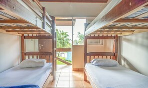 3 quartos, ferros/tábuas de passar roupa, Wi-Fi