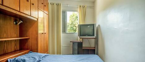 2 bedrooms