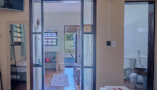 1 多间卧室、熨斗/熨衣板、WiFi、床单