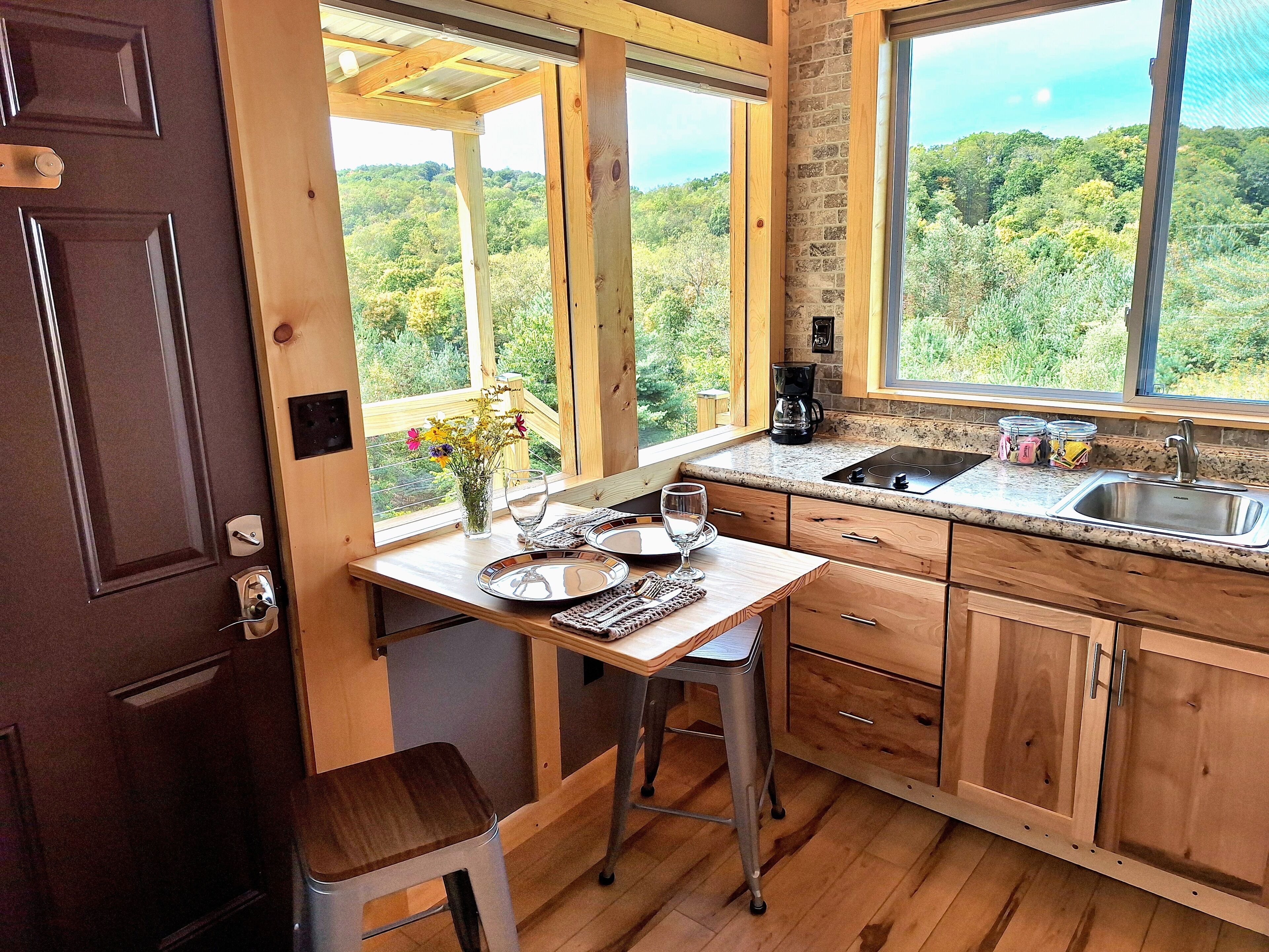 Fridge, microwave, stovetop, coffee/tea maker