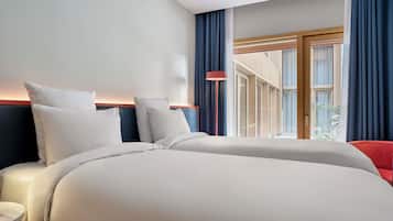 TRIBE Essential, 2 Single Beds | Premium bedding, in-room safe, blackout drapes, soundproofing