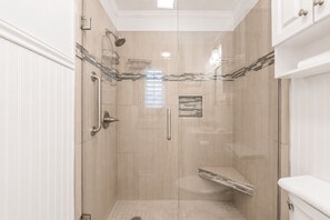 Shower, towels