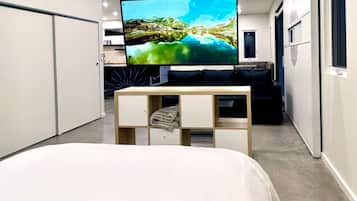 1 bedroom, desk, free WiFi, bed sheets