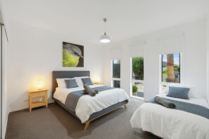 4 chambres, fer et planche à repasser, Wi-Fi, draps fournis