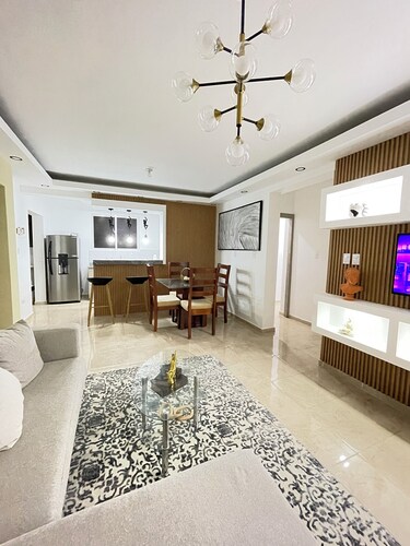 Charming 3-bedroom apartment with AC, WiFi and Parking in La Vega, Dominican Rep