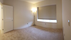 Interior - Live Close to Everything! (Oakland)