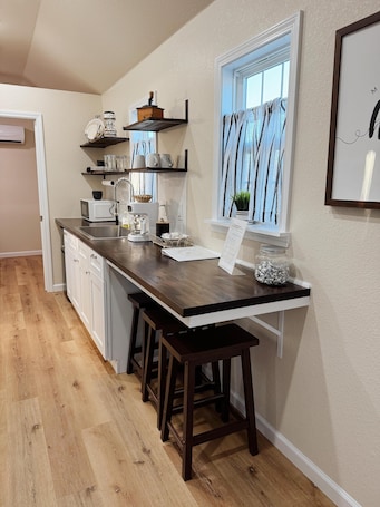 Private kitchen. Lori - Fully Furnished 4 Person Cottage for short or mid-term stays