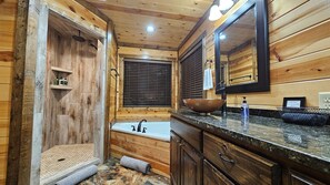 Shower, hair dryer, towels - Multi-Family Fun-3 Kings-Foosball, Spacious Deck, HotTub, Firepit-Sleeps 8 (Broken Bow)