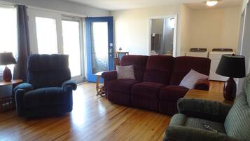 Smart TV, DVD player, books, video library