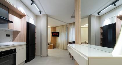 Elegant and Spacious Apartment