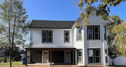 Charming 1-bedroom apartment with AC, WiFi in the heart of Glasgow