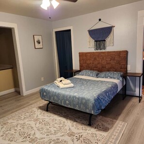 1 bedroom, WiFi, bed sheets
