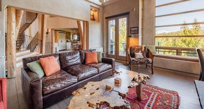 Panoramic views | Private hot tub | BBQ | Parking