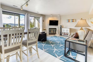 TV - Bernard's Landing Condo - Includes Linens! (Moneta)