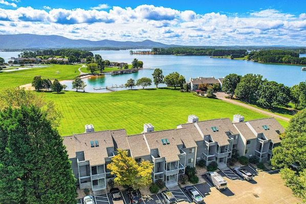 Exterior - Bernard's Landing Condo - Includes Linens! (Moneta)