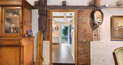 Studio 'Die Kajüte' with private terrace and own garden