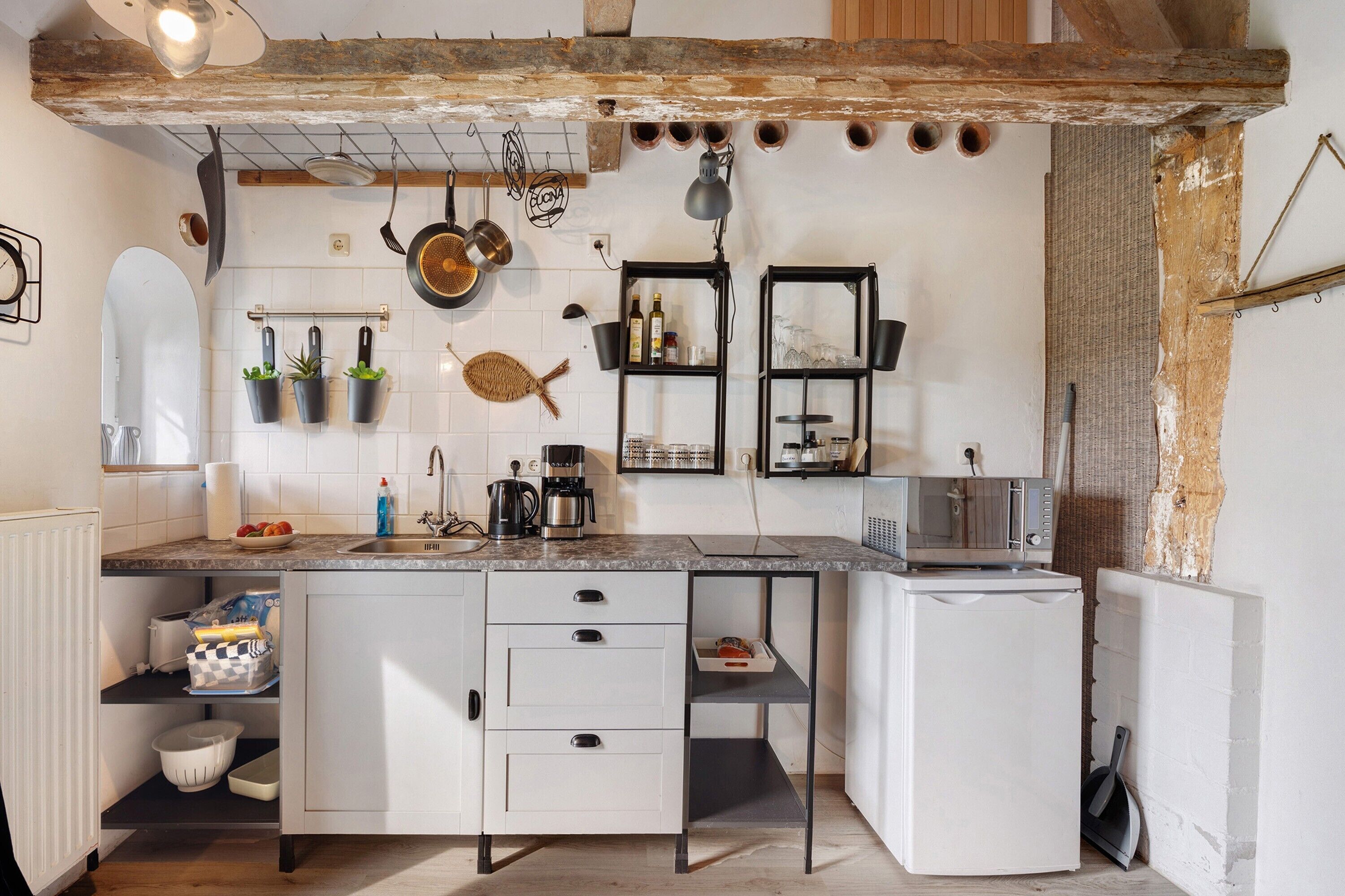 Fridge, microwave, stovetop, coffee/tea maker