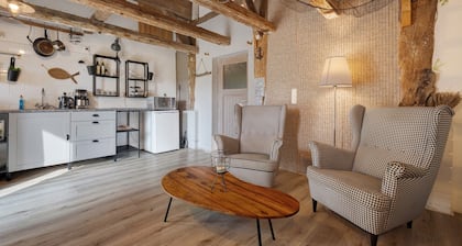 Studio 'Die Kajüte' mit privater Terrasse und eigenem Garten