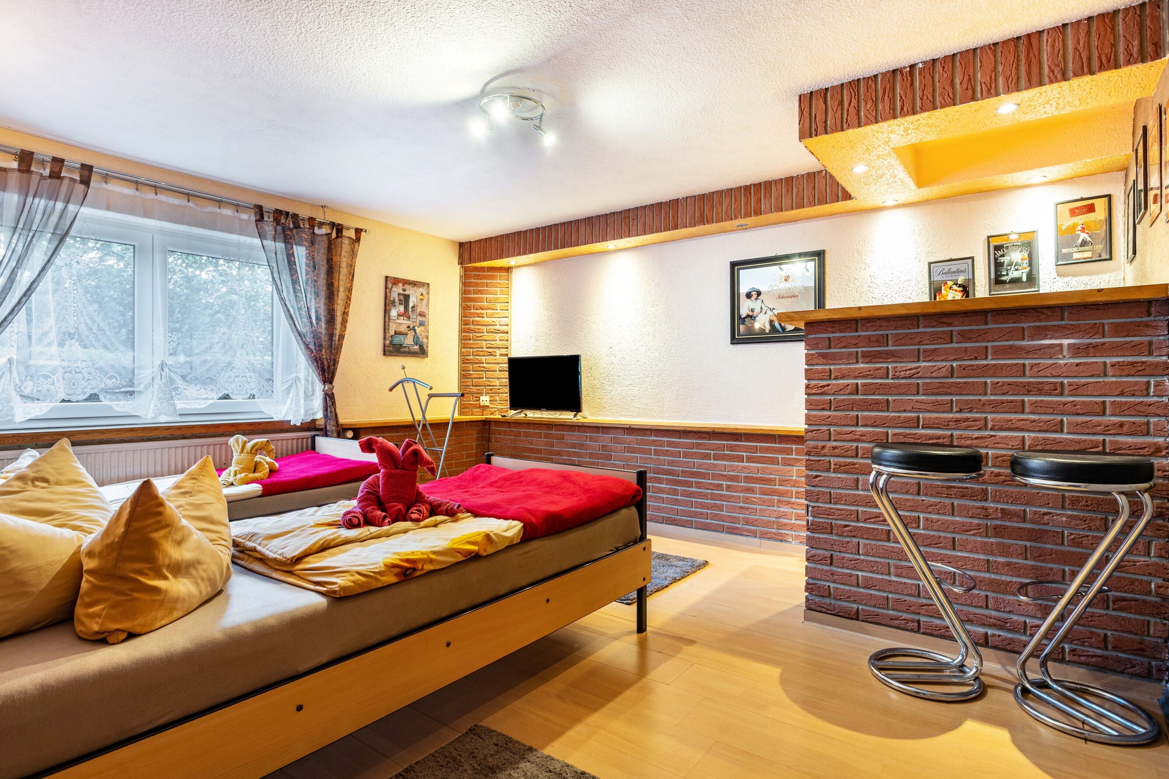 2 bedrooms, free WiFi, bed sheets