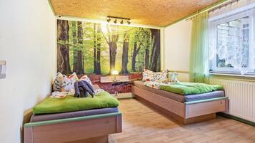 2 chambres, Wi-Fi gratuit, draps fournis